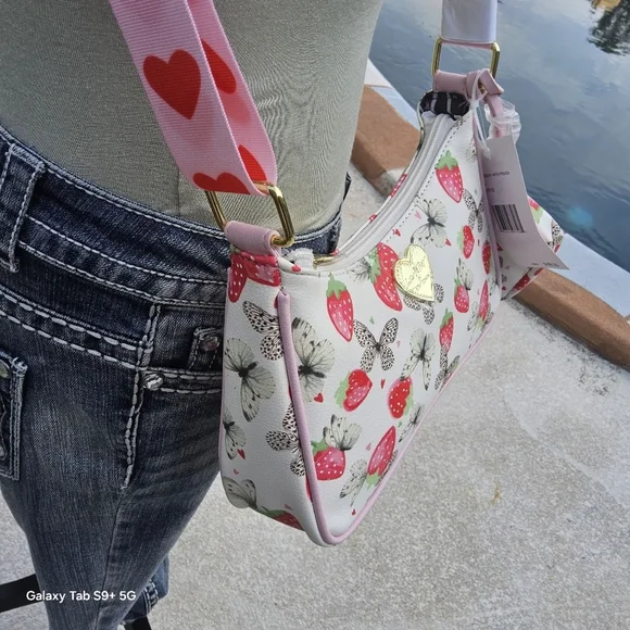 NWT WHITE STRAWBERRY BUTTERFLY  LUV BETSEY CROSSBODY w/POUCH - Picture 5 of 7